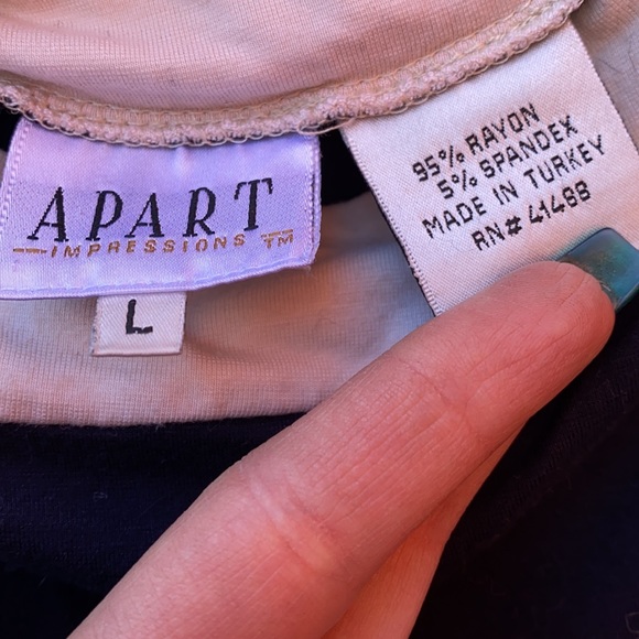 Black and white top sz. S - Picture 2 of 2